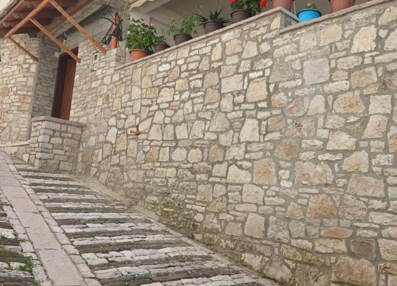Apartamento Eniguesthouse Gjirokastër Albânia