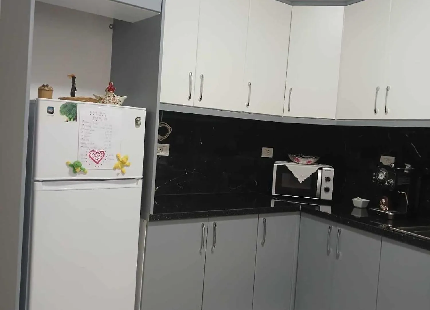 Eniguesthouse Gjirokastër Apartmán