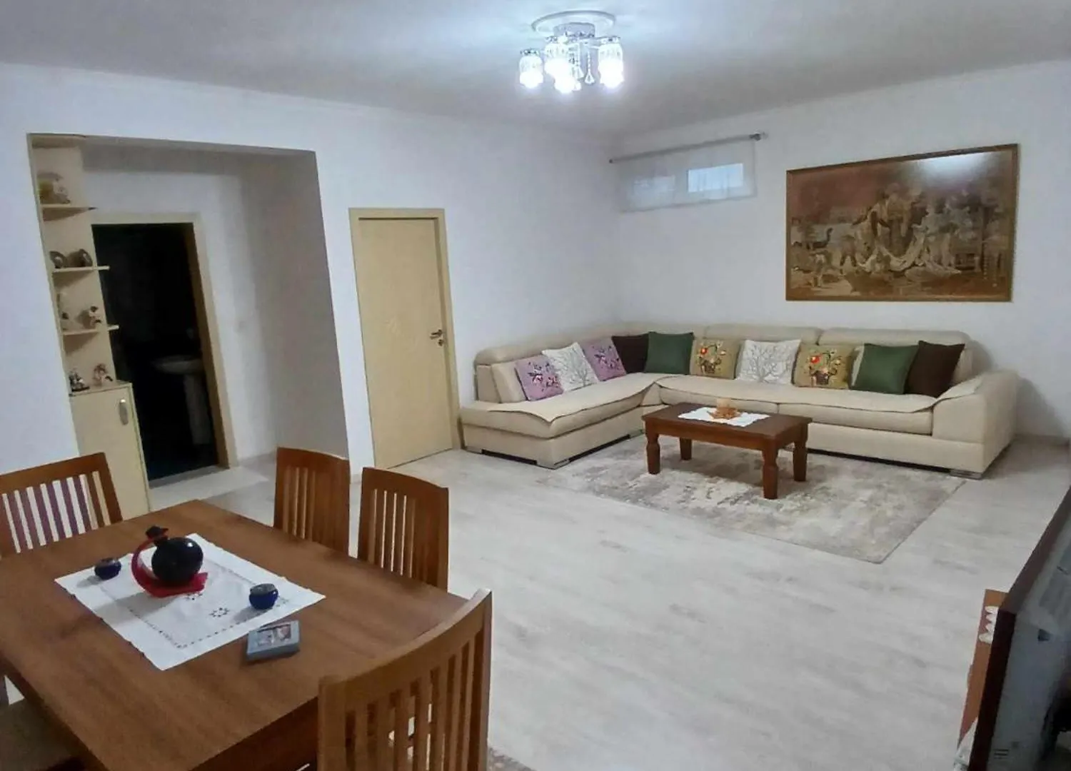 Eniguesthouse Gjirokastër Apartmán