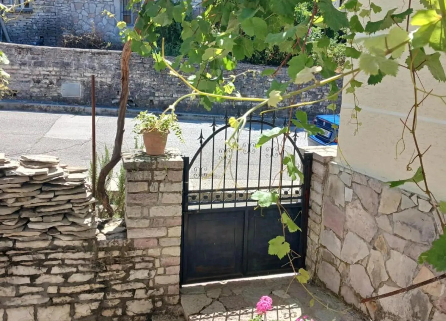 Eniguesthouse Gjirokastër